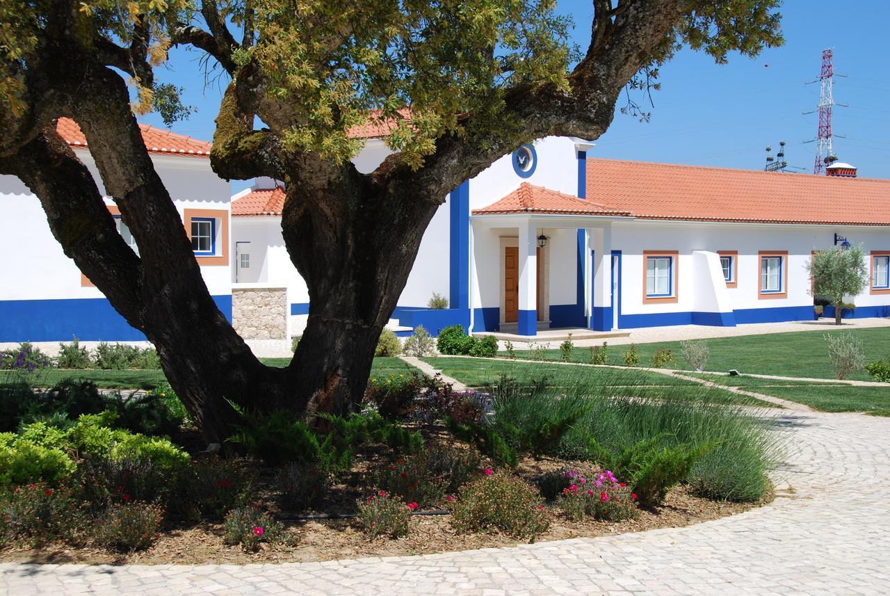Quinta Da Torre - Casas De Campo Bed and Breakfast Alenquer Eksteriør billede